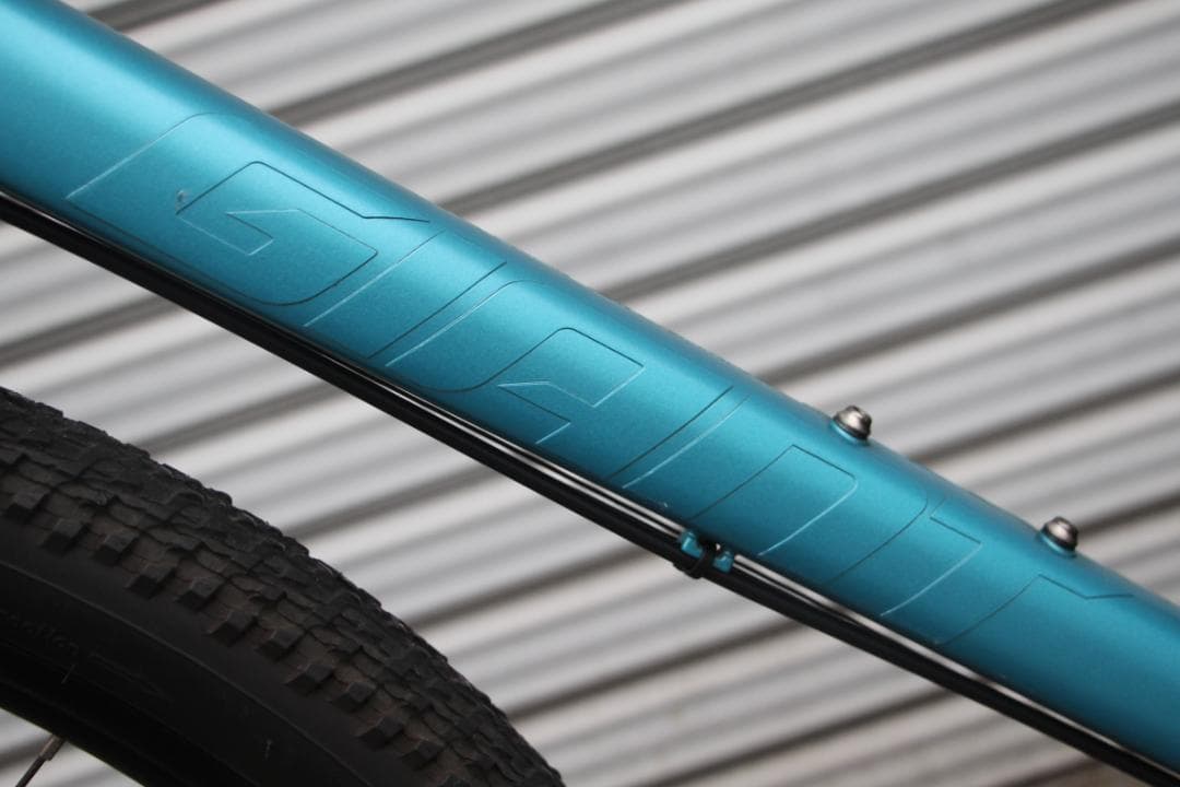 引き取り限定♪ジャイアント♪グラビエ♪ブロックタイヤでオフロードも走れます♪