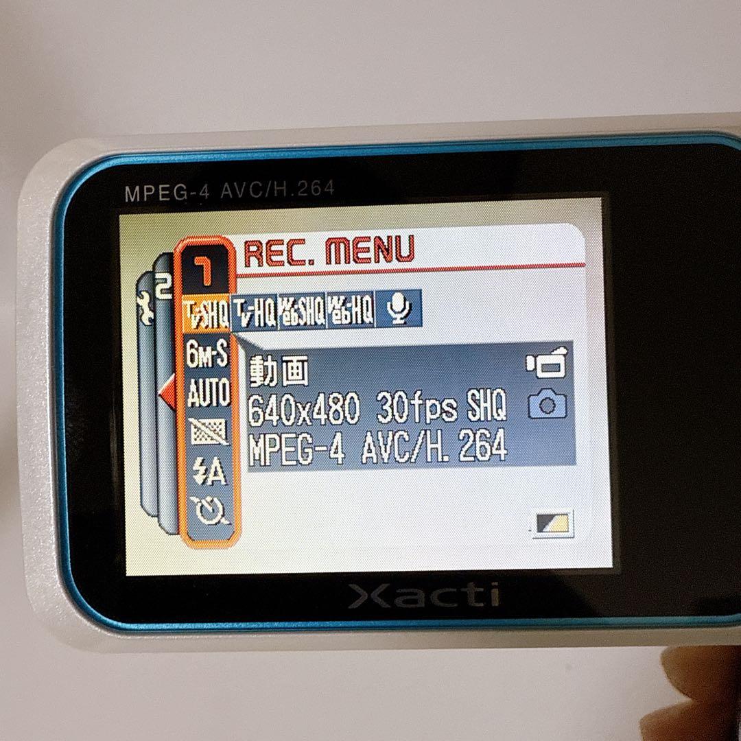 【美品】SANYO サンヨー ビデオカメラ Xacti DMX-CA65 ブルー