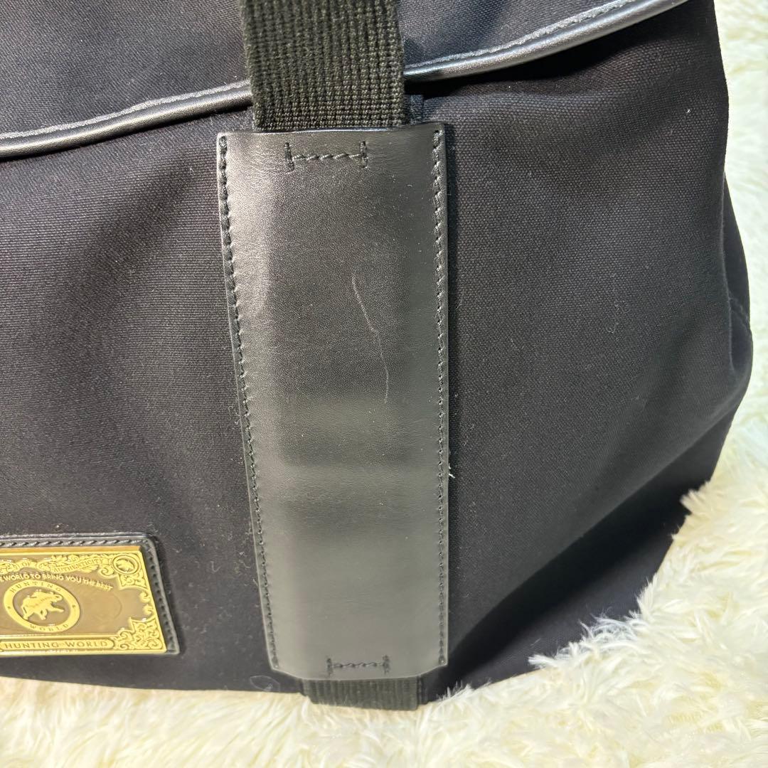 Hunting World メッセンジャーバック　2way 保存袋付き