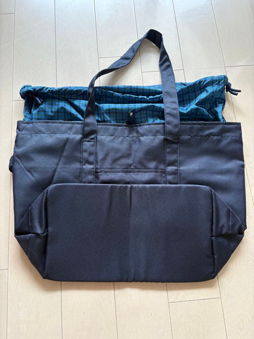 美品ファミリアマザーズバック