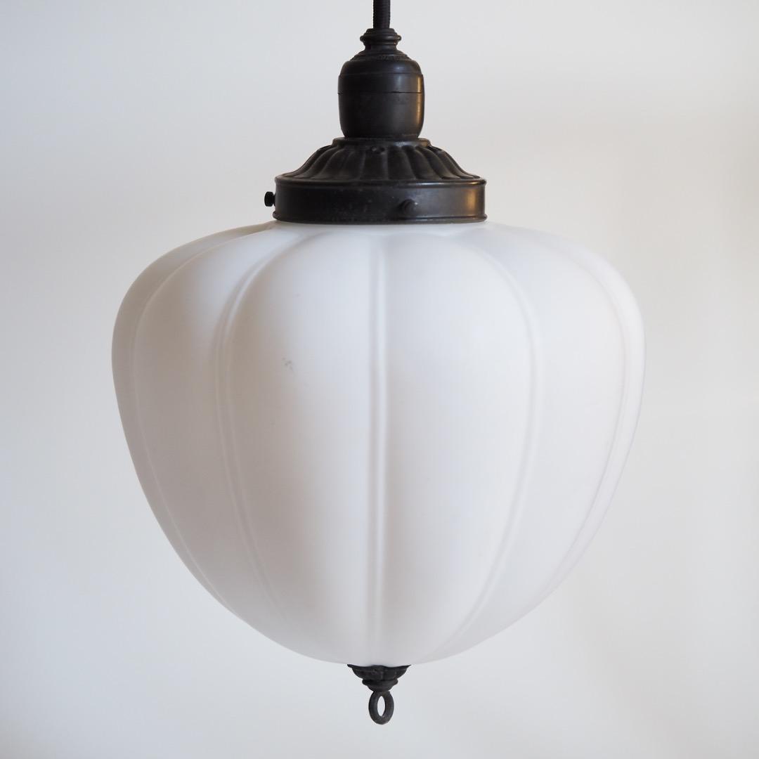 大正ガラス シェードランプ / ヴィンテージ 白 ミルクガラス