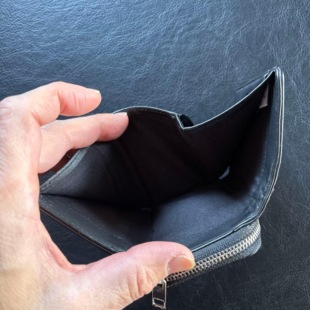 【即購入可】ディーゼル　黒レザー三つ折り財布