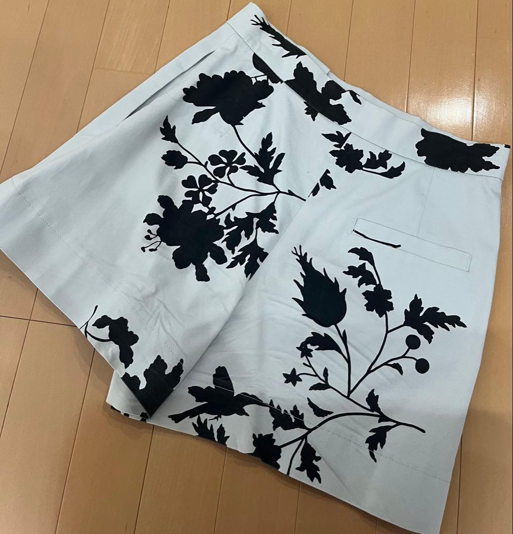 専用出品【Vivienne Westwood】　スカート風　キュロット
