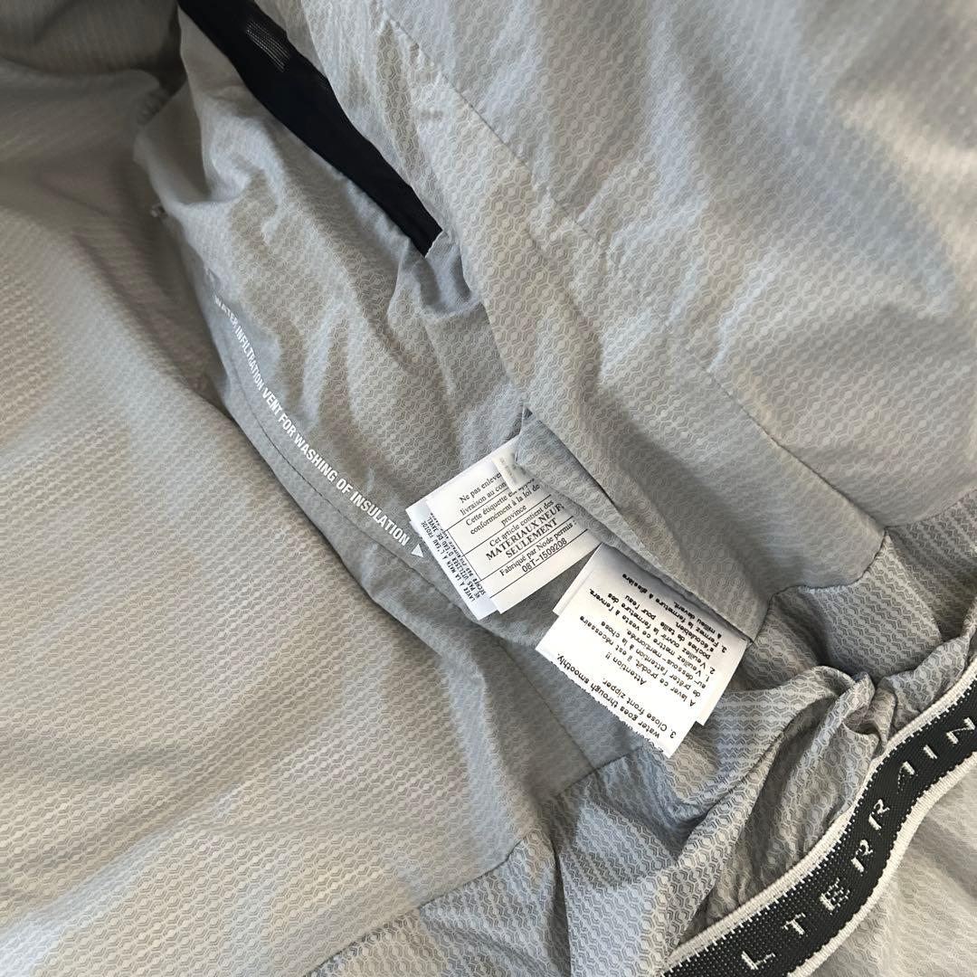 【専用】デサントオルテライン　水沢ダウン　S　マウンテニア　白　ホワイト