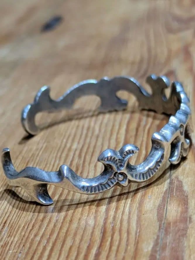 ナバホ　サンドキャスト　バングル