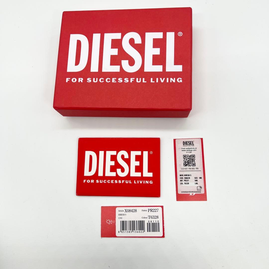 新品未使用✨DIESEL　二つ折り財布　レザー　ネイビー　Dロゴ　現行　正規品