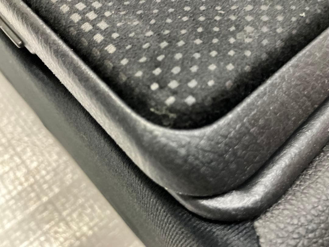 ♦︎ダイハツ★タントカスタムLA600S★純正アームレストレザー★