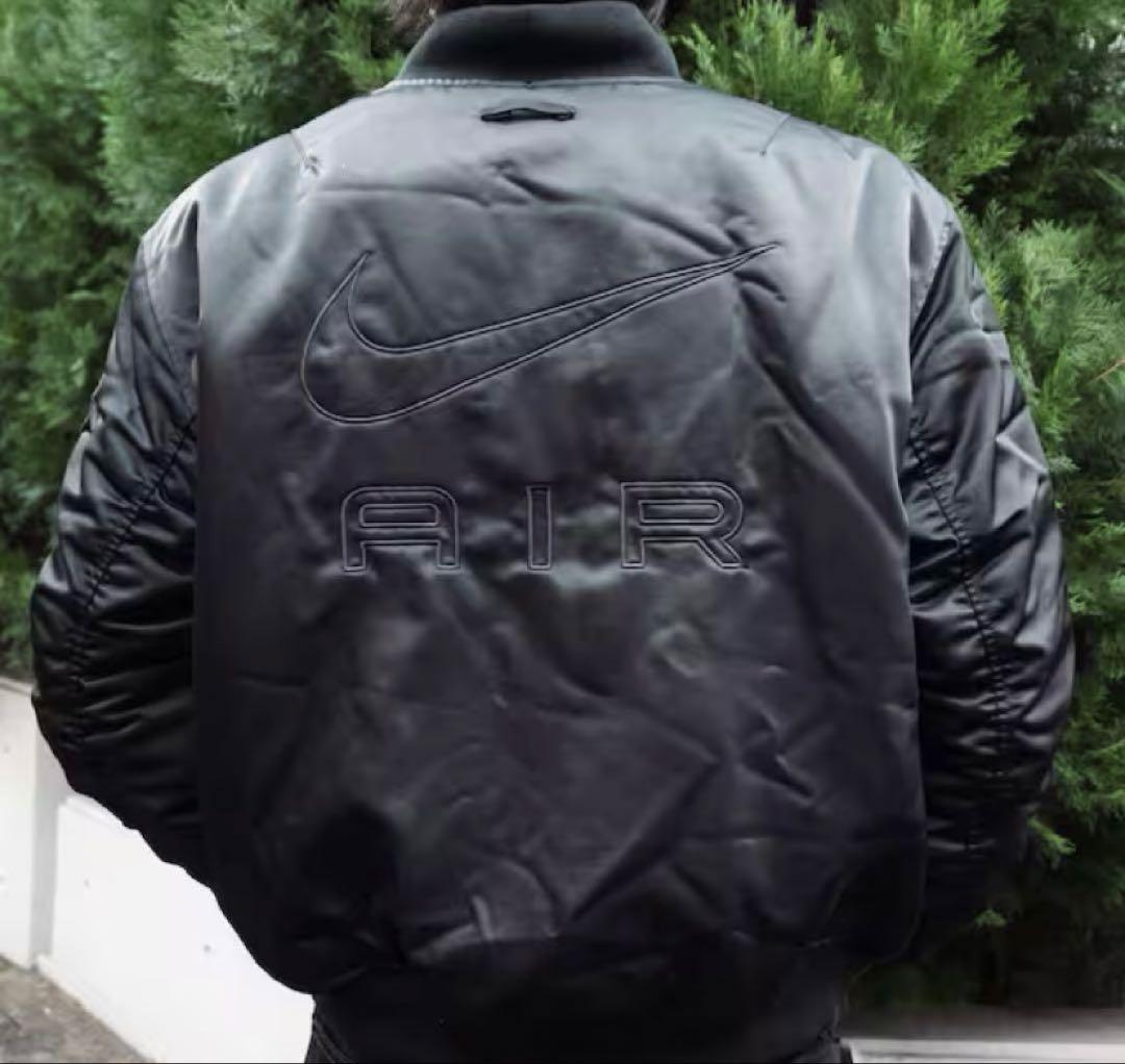 NIKE ボンバージャケット