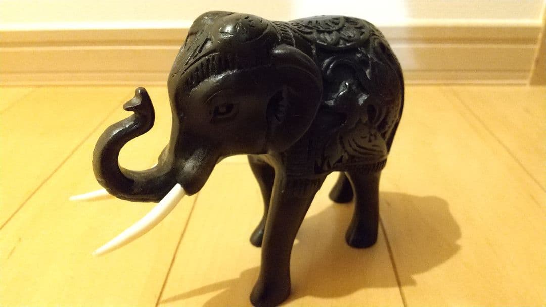 タイのチェンマイで購入 ゾウの置き物
