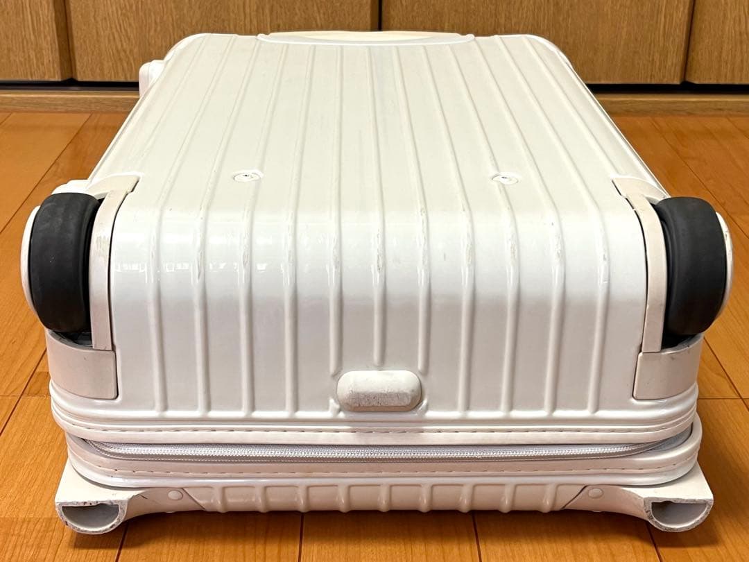 りんごちゃんです、！リモワ ユナイテッドアローズ　別注　キャリーカート