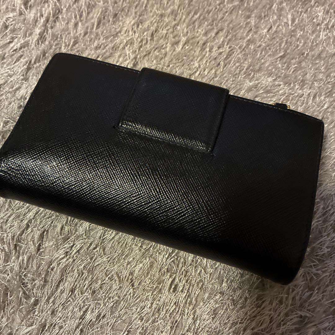 PRADAフラップサフィアーノレザーロゴ金具ブラック