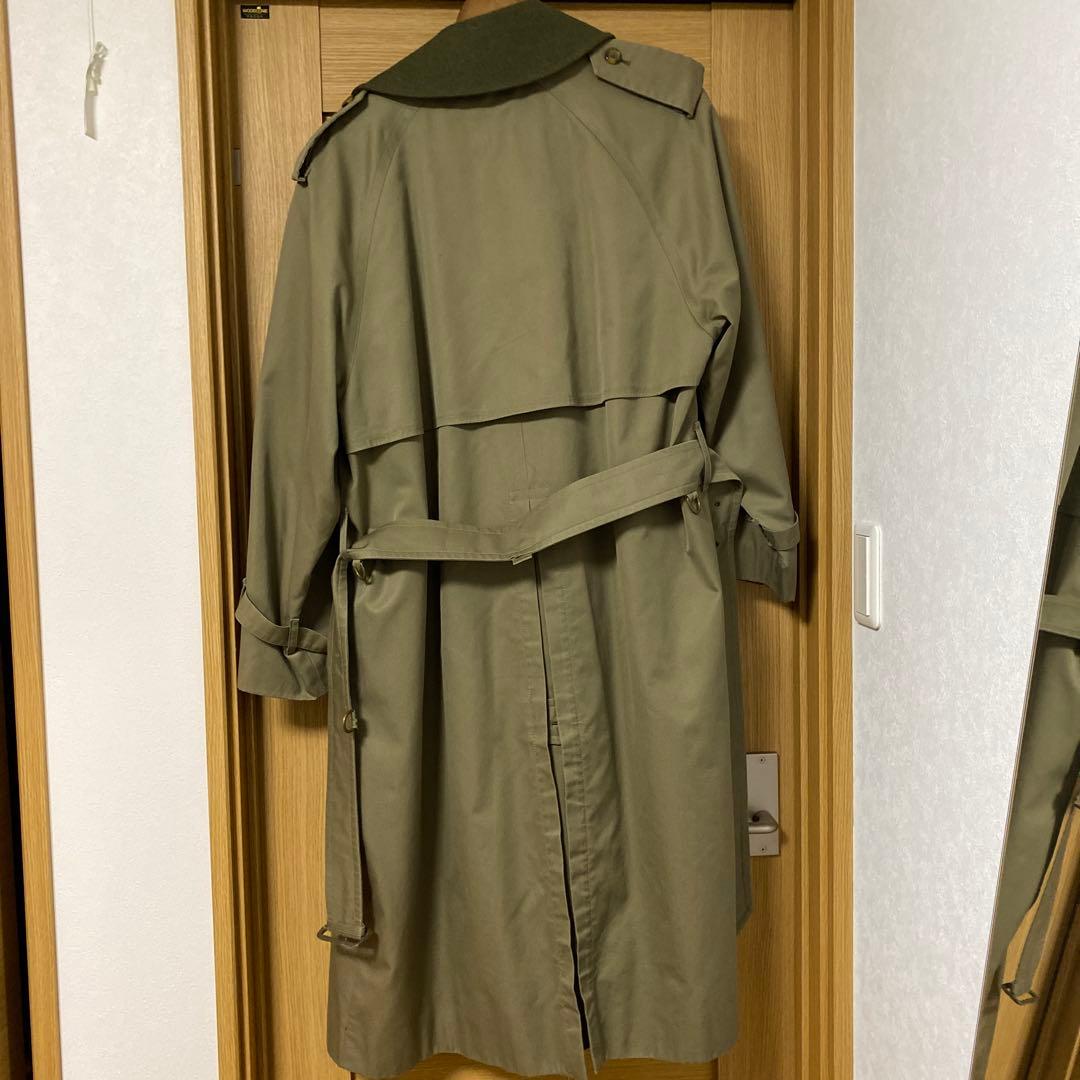 美品　バーバリー　ライナーとベルトと襟付き　バーバリー　トレンチコート　カーキ
