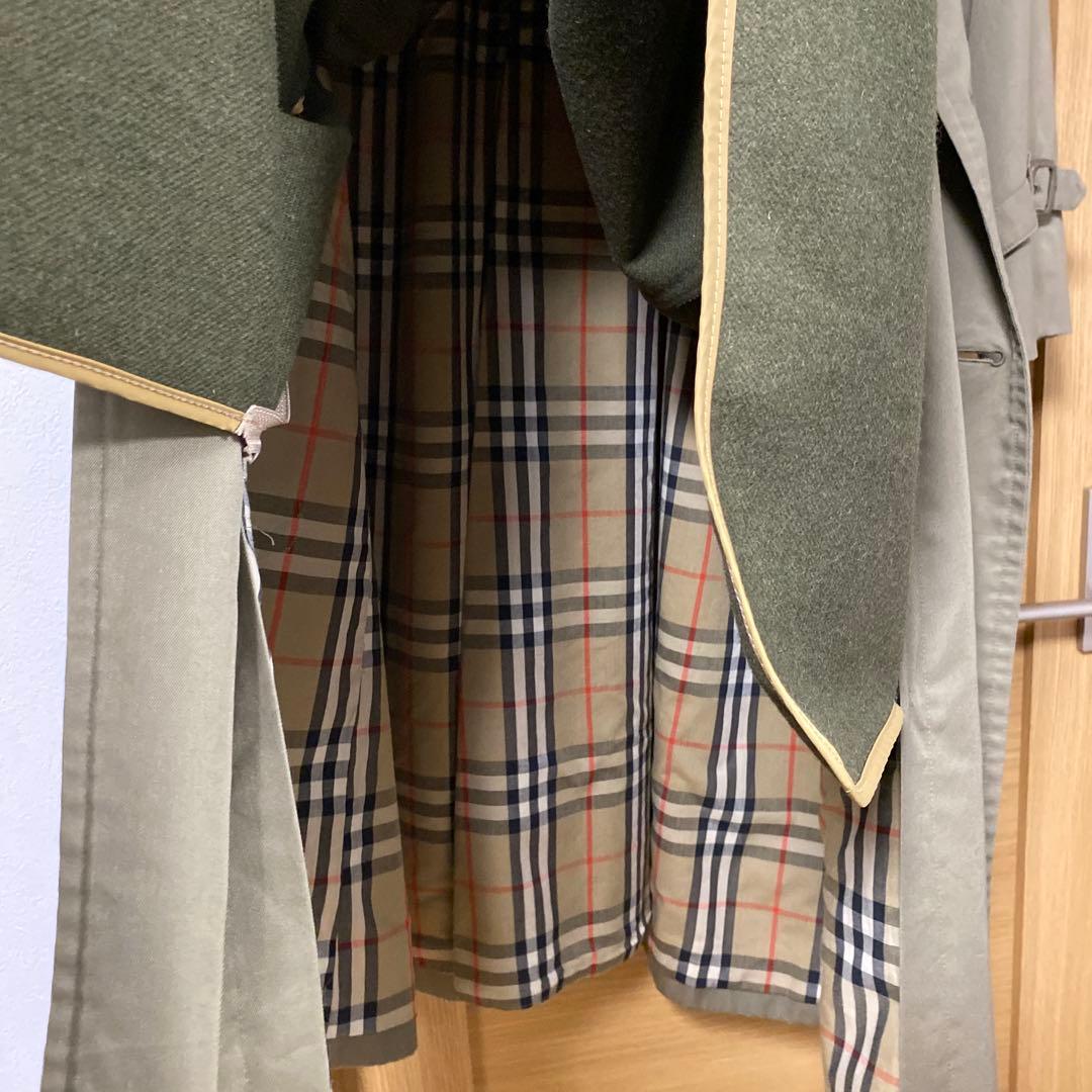 美品　バーバリー　ライナーとベルトと襟付き　バーバリー　トレンチコート　カーキ