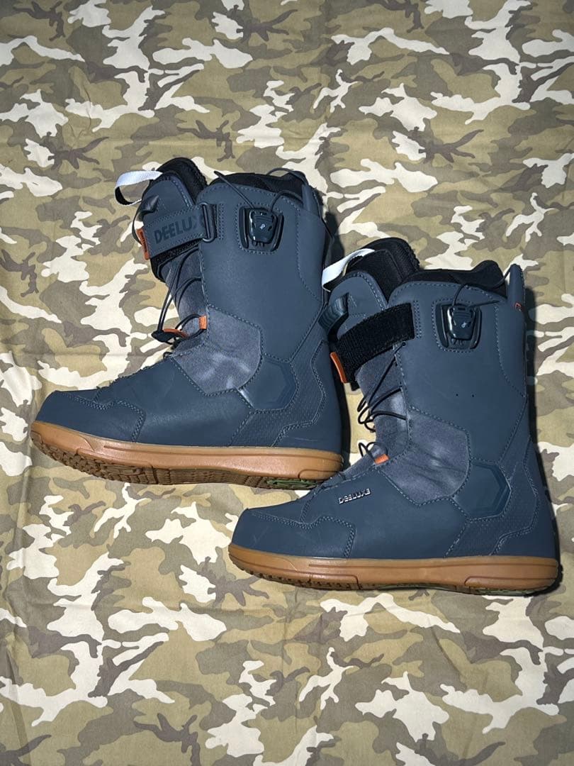 DEELUXE IDスノーボードブーツ