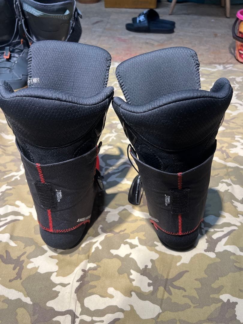 DEELUXE IDスノーボードブーツ