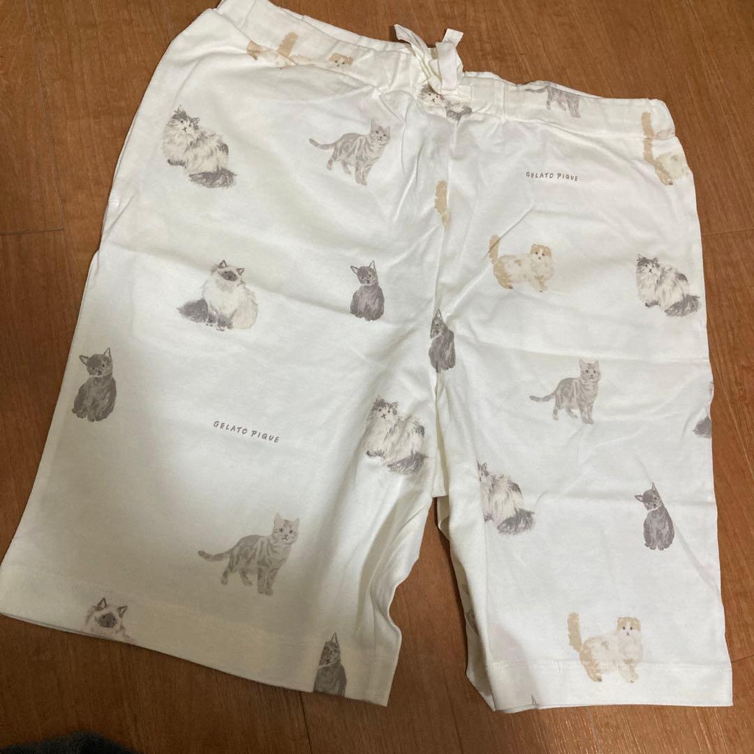 新品未使用ジェラートピケ猫プリントショートパンツ