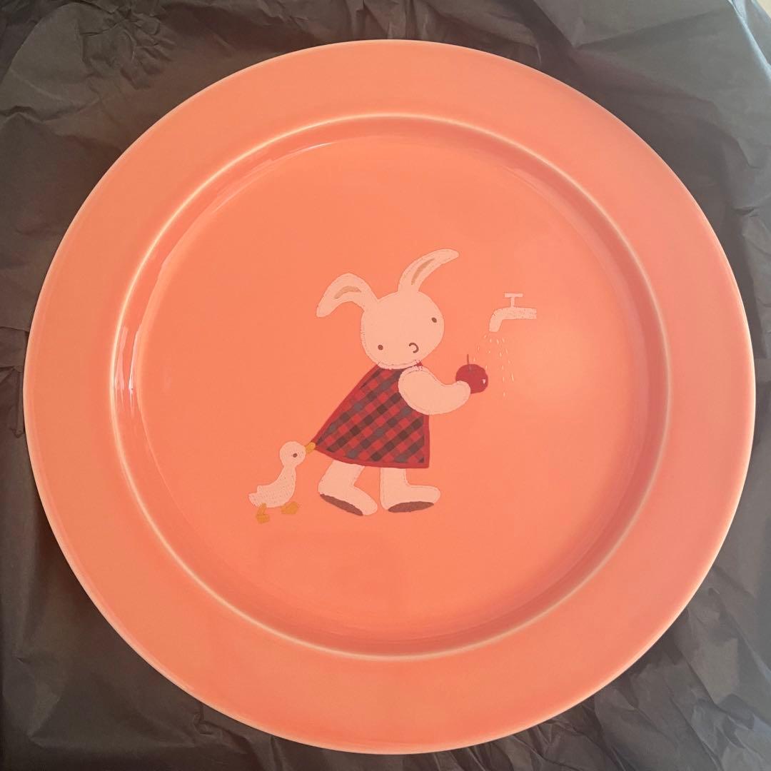 ファミリア　イイホシユミコ　familiar プレート