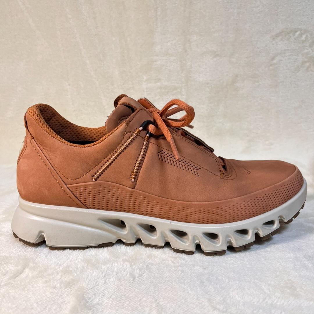 新品24.5 レザーGore-Tex ECCO multi vent women