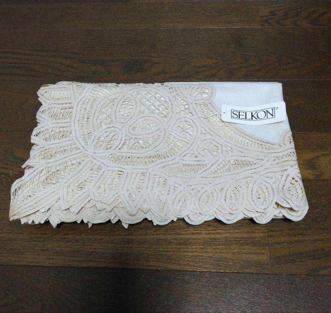 【新品タグ付き】テーブルクロス　バテンレース　ベージュ　コットン　130×170