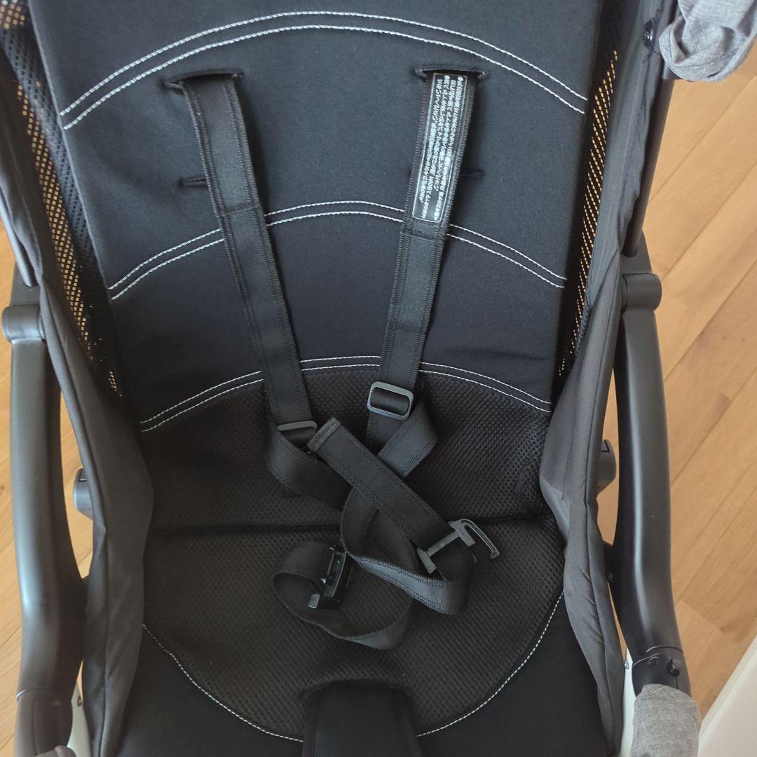 10月限定値下！ピジョン　ビングルBB0　 Pigeon ベビーカー　限定グレー