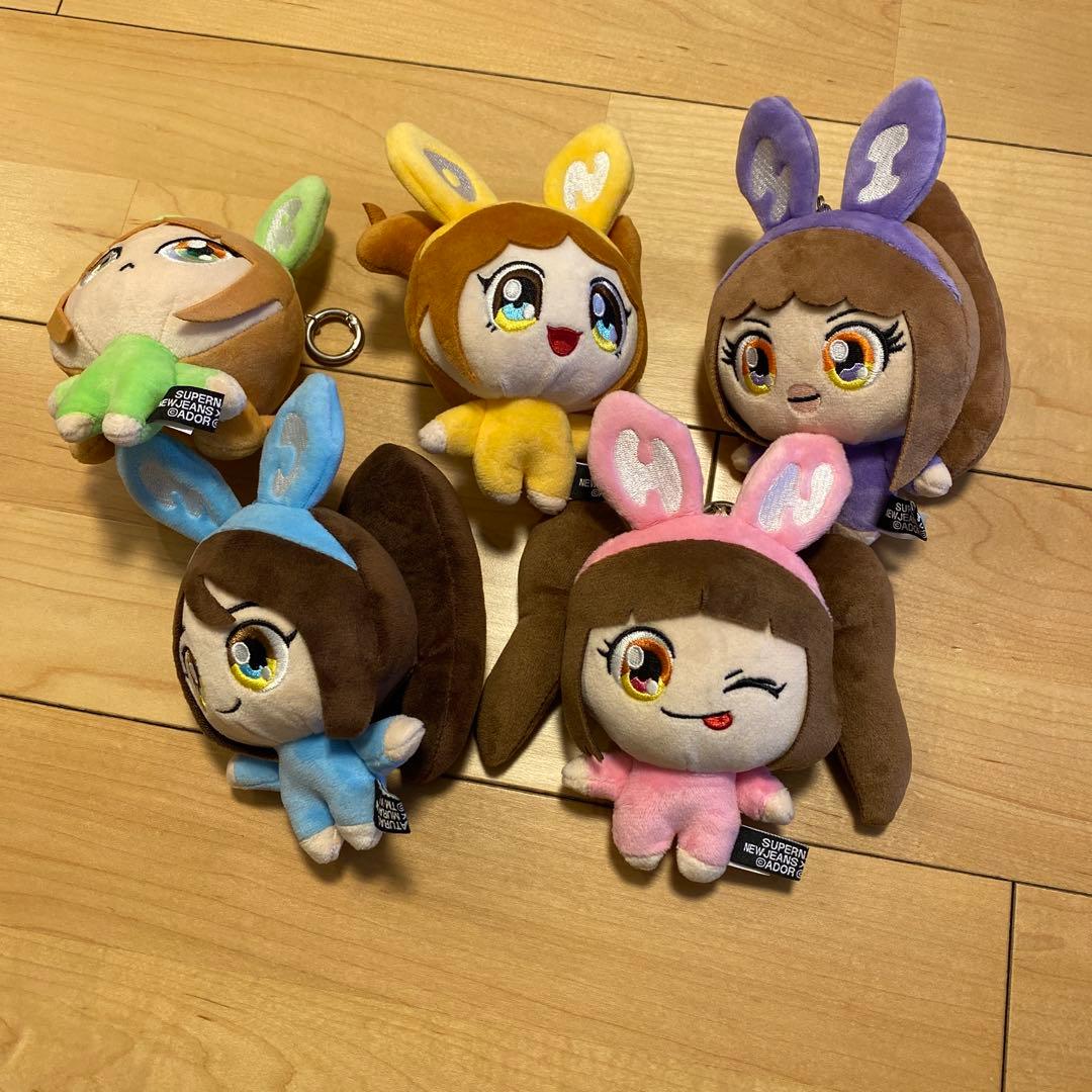 NewJeans 村上隆　ぬいぐるみ　キーホルダー　キーリング