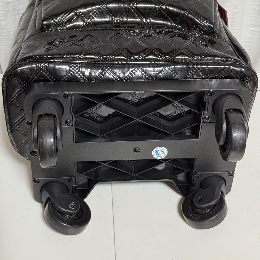 ⭐️未使用⭐️スワニー エマイロⅢ M18 キャリーカート キルティング 4輪