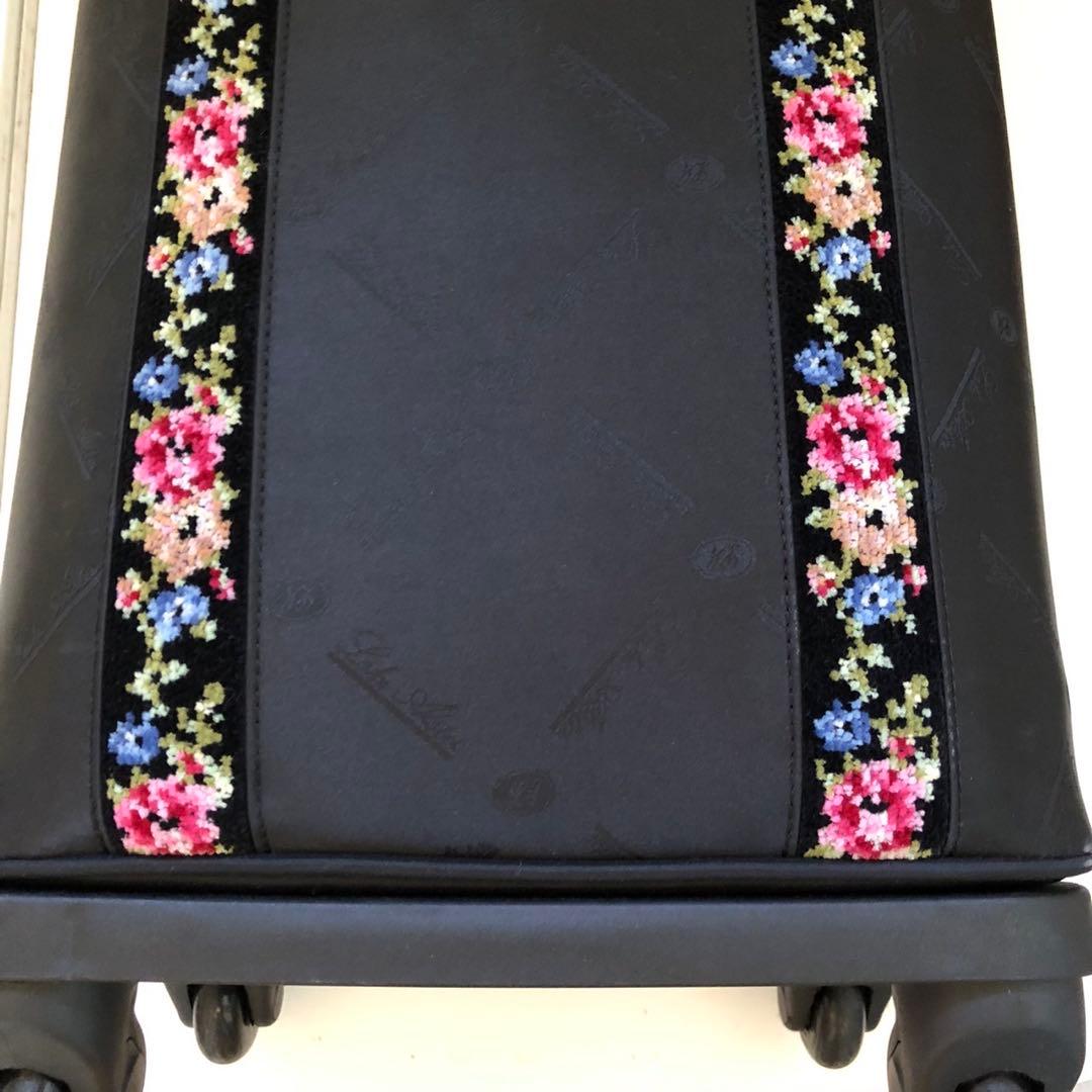 レイクアルスター　キャリーケース