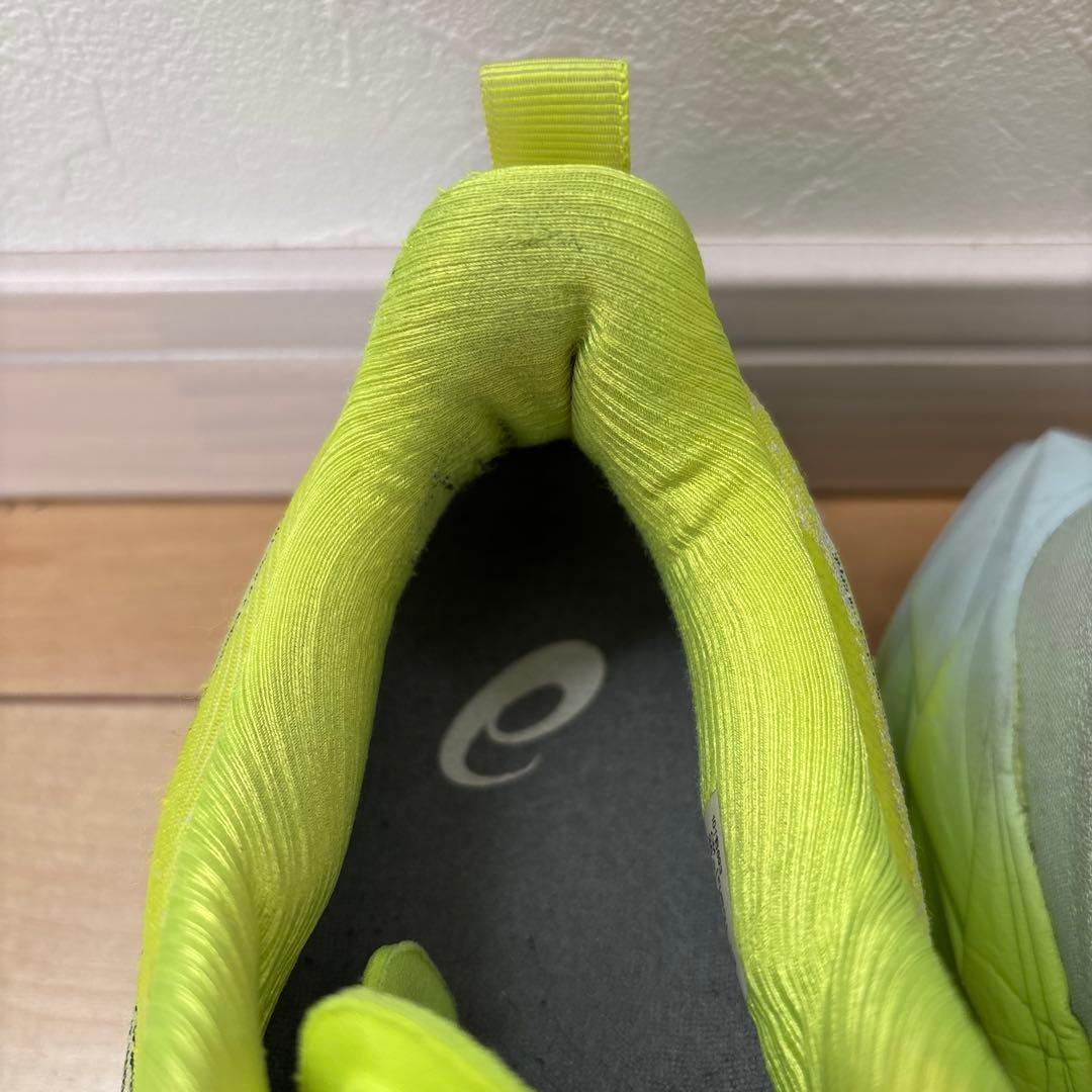 【美品】アシックス ノヴァブラスト4 ランニング マラソン 26.0cm