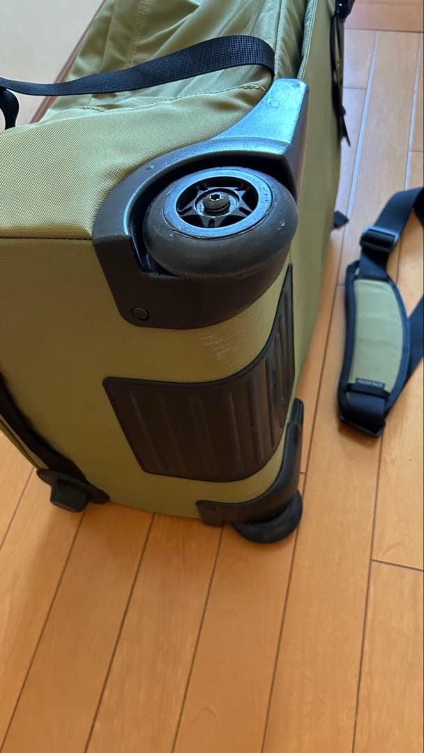 美品　mont-bell モンベルウィリーバッグ35 キャリーケース