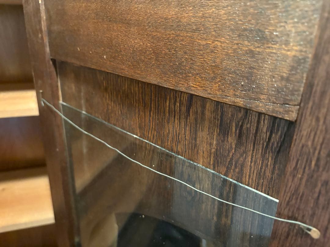 木製ガラス扉キャビネット　本箱　本棚　レトロ