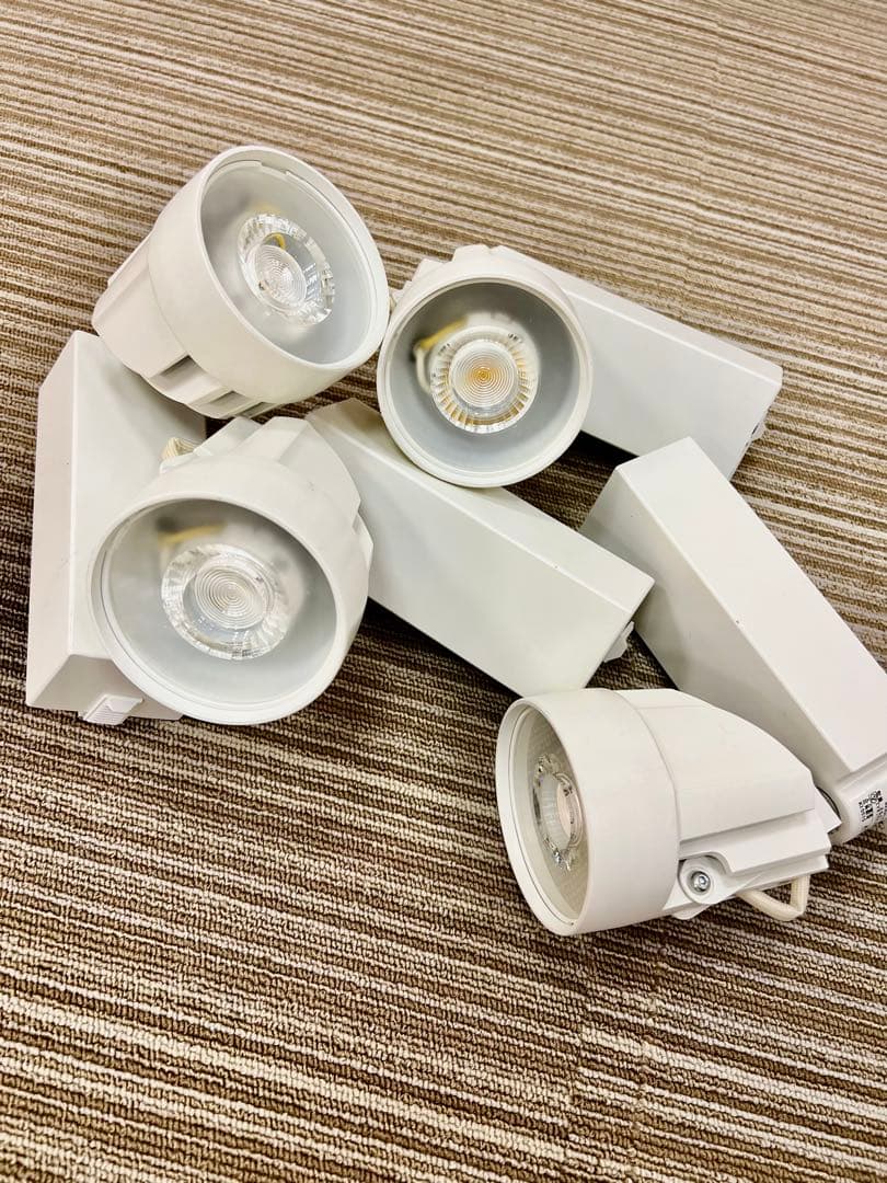 コイズミ ダクトレール用 LEDスポットライト 照明4個セット 3500k ②