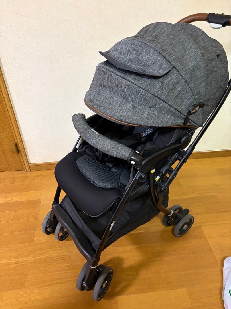 【美品】Aprica アップリカ ラクーナビッテクッション 2023年ベビーカー