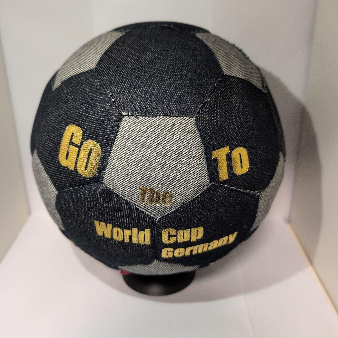 サッカーワールドカップドイツ大会出場記念 中田英寿直筆サイン入りサッカーボール