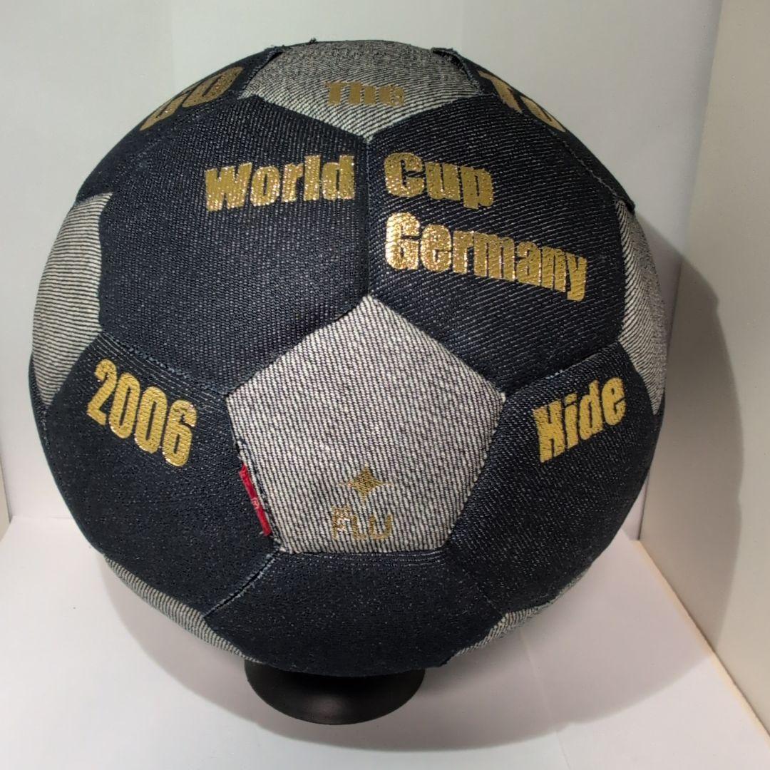 サッカーワールドカップドイツ大会出場記念 中田英寿直筆サイン入りサッカーボール