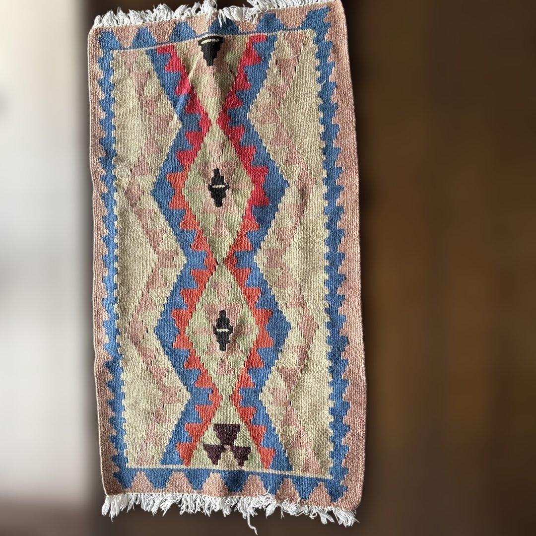 カラフルな幾何学模様キリムラグ