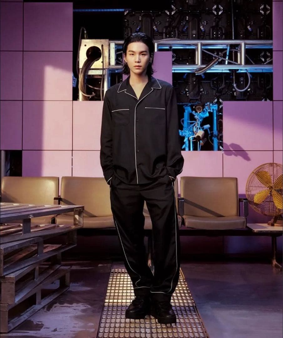 北*子様 BTS SUGA シャツ パジャマ valentino acne au