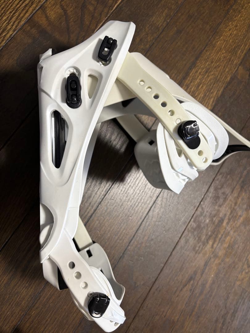 フラックス　FLUX DS 19-20 スノーボードビンディング 白