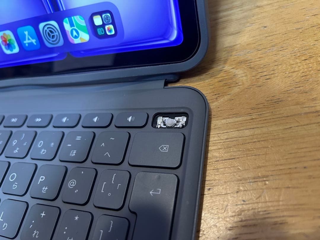 ラ*ャ様 Ipad air 13 インチ用Combo Touch