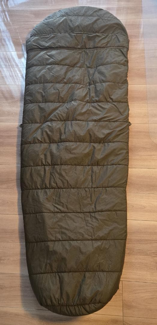 CARINTHIA DEFENCE 6 寝袋 オリーブグリーン (サイズ：M)