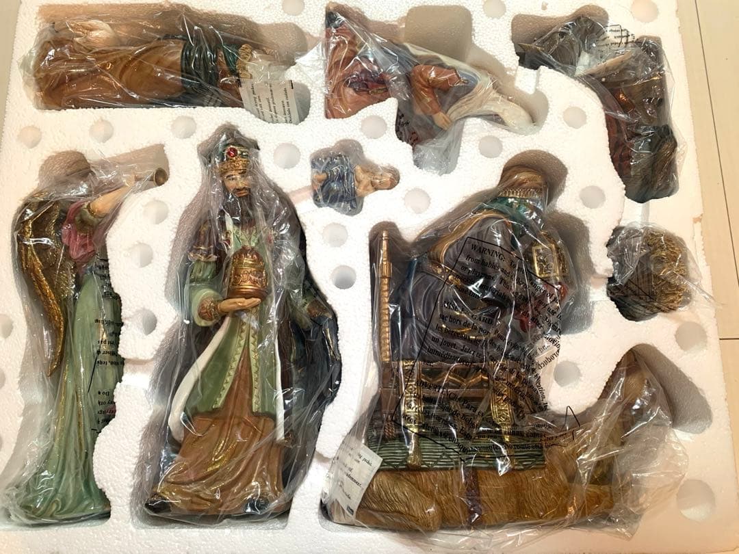 Kirkland ハンドペイントナティビティ 13ピースセット