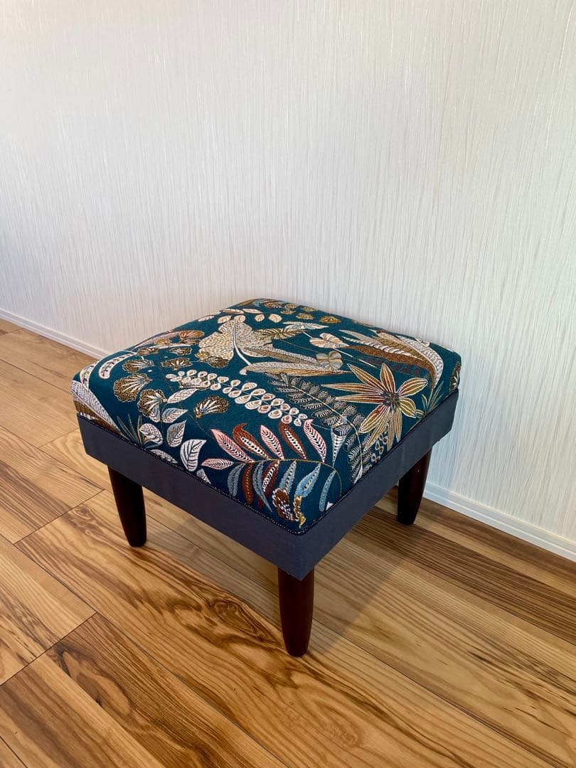 1点もの　スポンジ新品　布部張り替え済み　スツール　オットマン　洋風　和柄