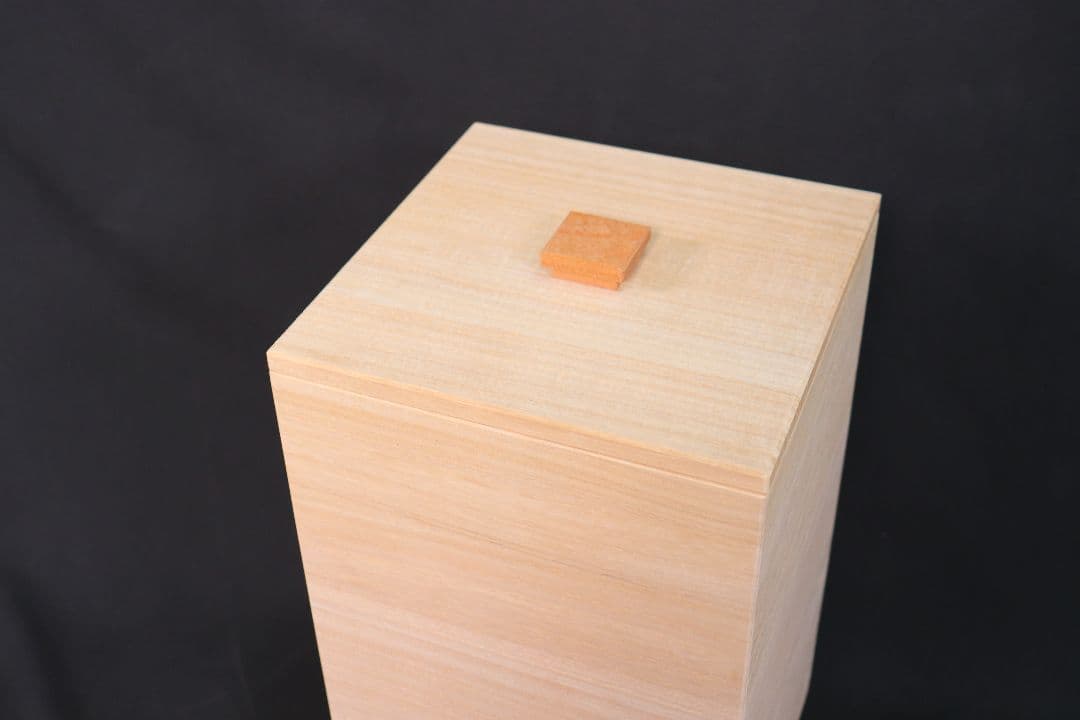 【新米の美味しさ長続き】10キロ用米びつ　一合升&すりきり板付き　伝説の米びつ