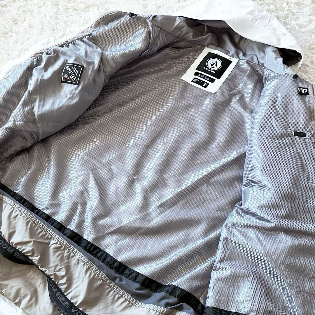 #4i✨VOLCOM ゴアテックス✨スノボウェア ジャケット メンズM 白