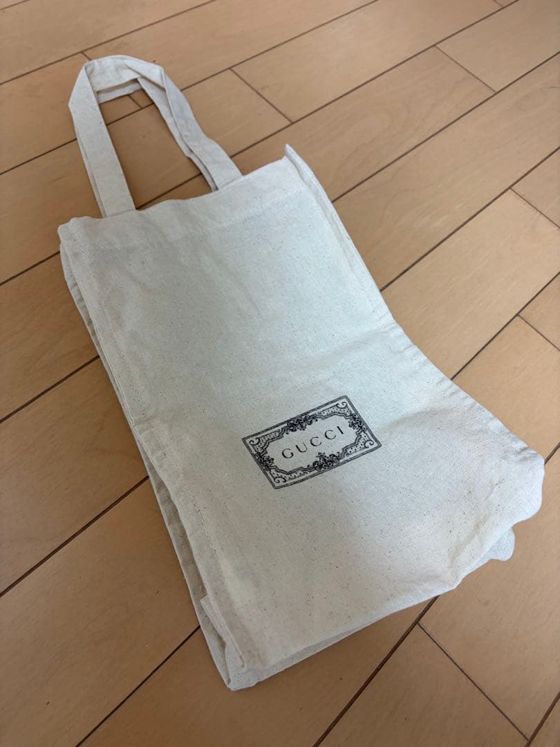 新品未使用☆GUCCI☆花柄シュシュ☆グッチ