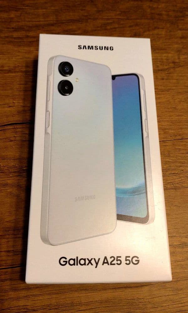 【新品未開封・ドコモ版】Galaxy A25 5G（LB）