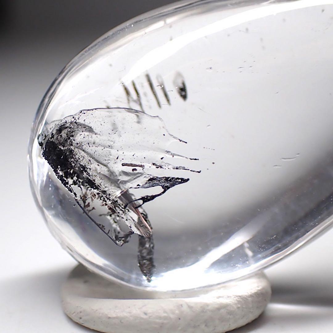 【ブラジル産】カーボンインクォーツ(ウォーターインクォーツ)