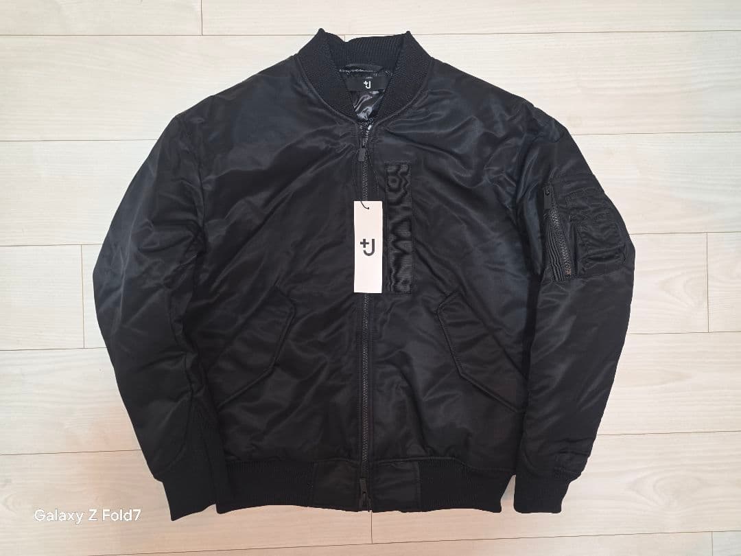 【新品】ユニクロ +J ハイブリッドダウンオーバーサイズMA-1（S・ブラック）