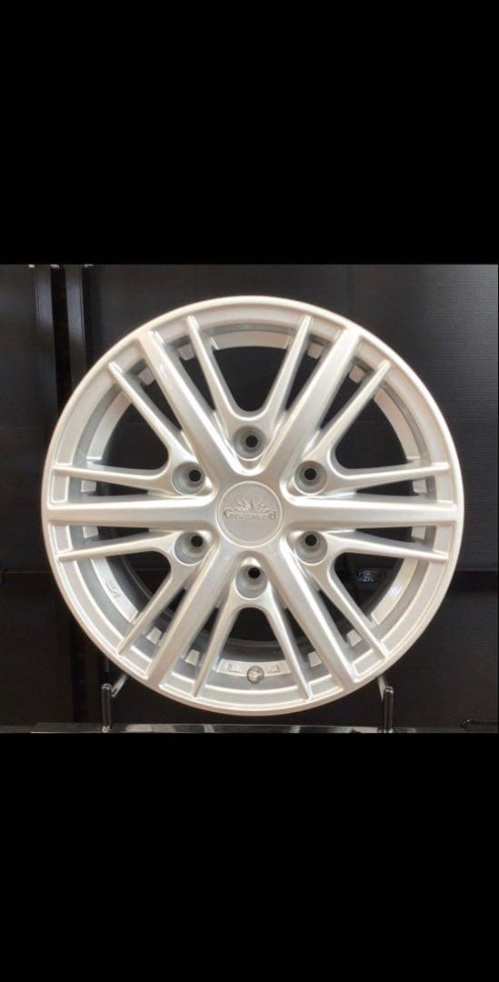 新品未使用ハイエース用冬タイヤ※カンタンナコト