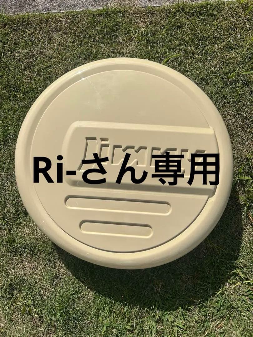 お値下げしました！新型ジムニーJB64タイヤカバー シフォンアイボリー