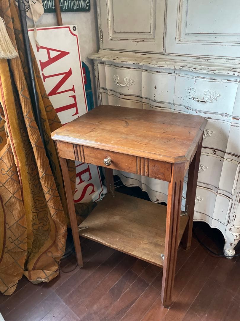 flower popsアンティーク　家具　サイド　ベッド　テーブル　飾り台